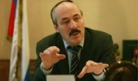 Абдулатипов считает, что нужна миротворческая комиссия по переселению чеченцев, лакцев и аварцев