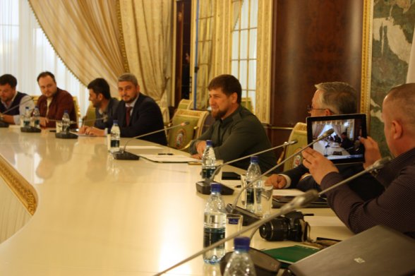 Встреча главы Чечни  Р. Кадырова с блогерами. Фоторепортаж.