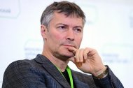 Ройзман передаст обращение дальнобойщиков в администрацию президента