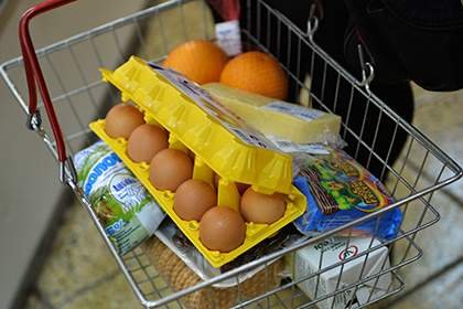 Стало известно, когда в России введут продуктовые карточки