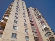 В Екатеринбурге человек выпал с 9 этажа и остался жив
