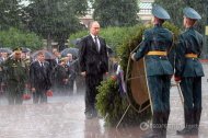 Сеть взбудоражили «мокрые» фото Путина и Медведева