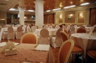 В Москве 40 жителей Италии отравились во время ужина в гостинице