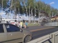 В России рухнул пешеходный мост вместе с людьми