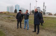 Рамзан Кадыров ознакомился с ходом реконструкции центральной части г. Шали