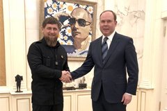 Р. Кадыров поздравил А. Вайно с переназначением на должность Руководителя Администрации Президента РФ