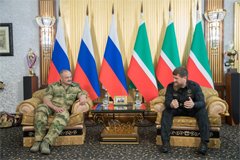 Р. Кадыров встретился с первым заместителем директора ФСВНГ РФ генерал-полковником С. Меликовым