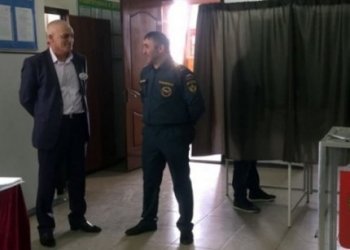 Сотрудники МЧС обеспечили безопасность на избирательных участках Чечни