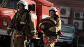 Силами МЧС ведется работа по тушению пожара АЗС "Зам-Зам" на окраине села Гехи
