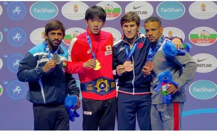 Ахмед Чакаев стал бронзовым призёром чемпионата мира по вольной борьбе