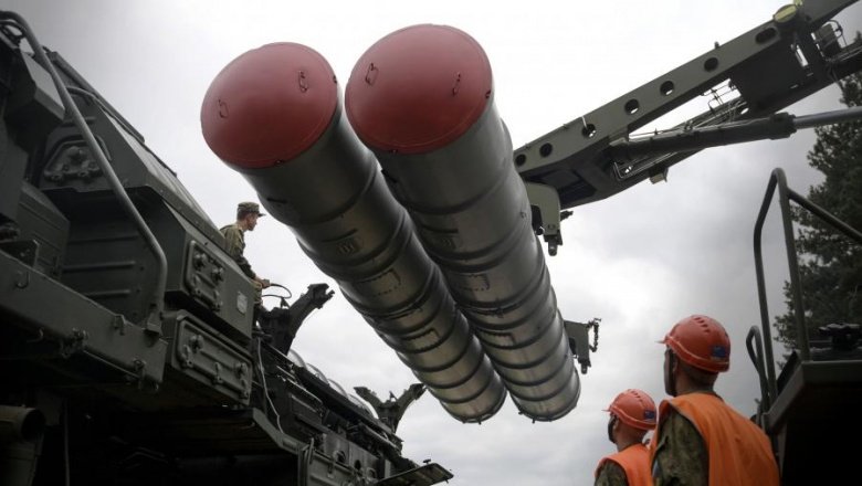 Индия не будет расплачиваться с Россией за зенитные ракетные системы С-400 долларами