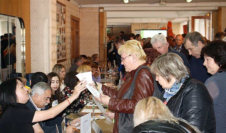 СТАВРОПОЛЬЕ. 650 жителей Кисловодска пришли на ярмарку вакансий
