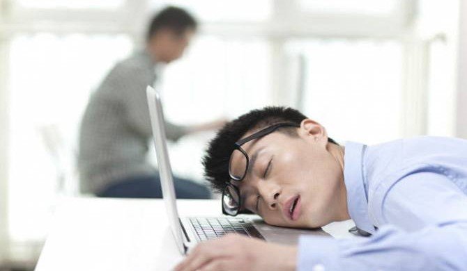 В Японии начали платить сотрудникам за здоровый сон