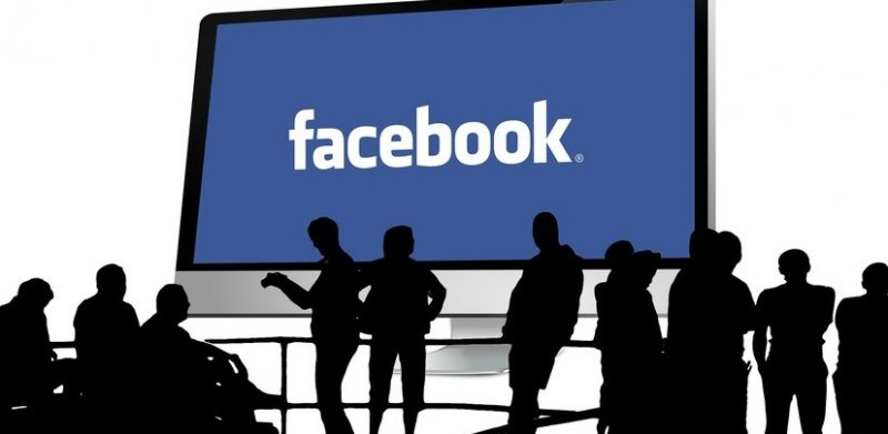 Великобритания оштрафовала Facebook
