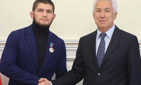 ДАГЕСТАН. Глава Дагестана предложил Нурмагомедову пост своего помощника