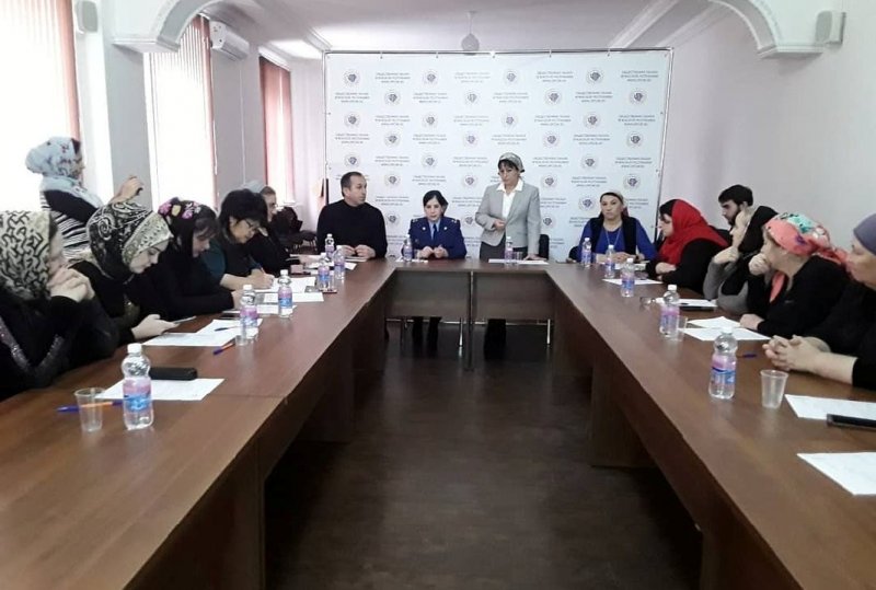 ЧЕЧНЯ. На круглом столе в Грозном говорили о вопросах защиты прав женщин и детей
