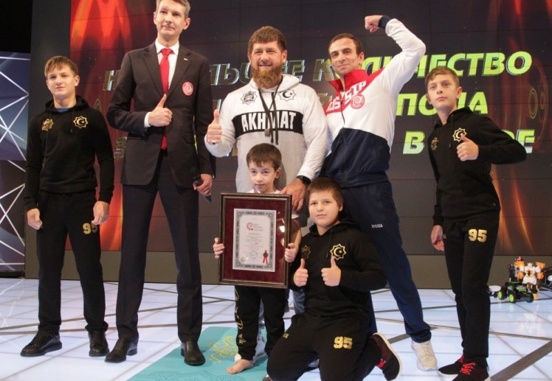 ЧЕЧНЯ. Пятилетний чеченец Рахим Куриев установил новые мировые рекорды