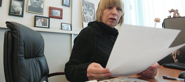 «Яндекс.Такси» запретило водителям бизнес-класса ставить иконы и чётки в салоне