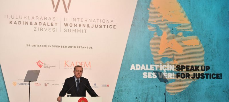 Эрдоган утверждает, что между женщинами и мужчинами не может быть полного равенства