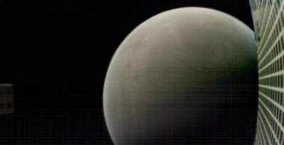 Один из помощников аппарата InSight сделал снимок Марса