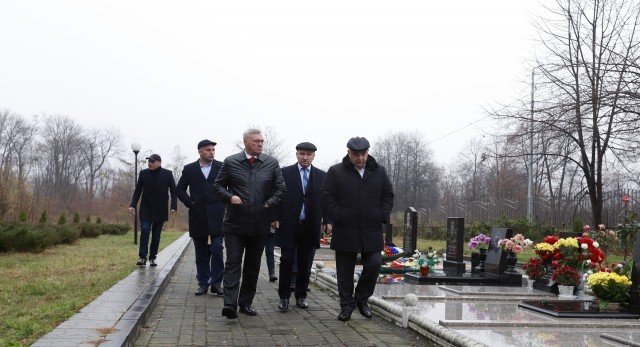 СЕВЕРНАЯ ОСЕТИЯ. На Аллее Героев во Владикавказе проведут работы по благоустройству