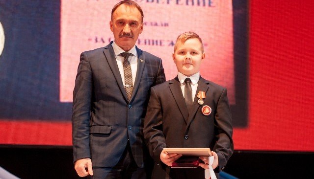 СТАВРОПОЛЬЕ. Ставропольский школьник награжден медалью «За спасение жизни»