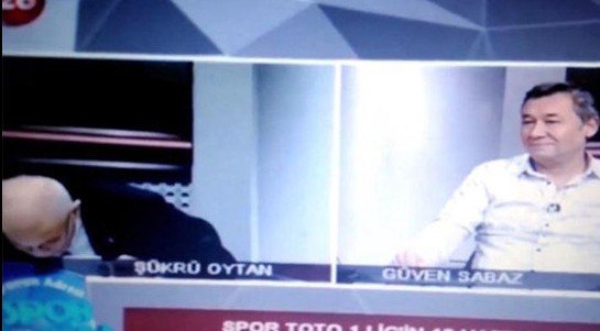 Турецкий телеведущий перенес сердечный приступ в прямом эфире (Видео)