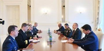 АЗЕРБАЙДЖАН. Алиев принял верховного главнокомандующего объединенными силами НАТО в Европе Скапаротти