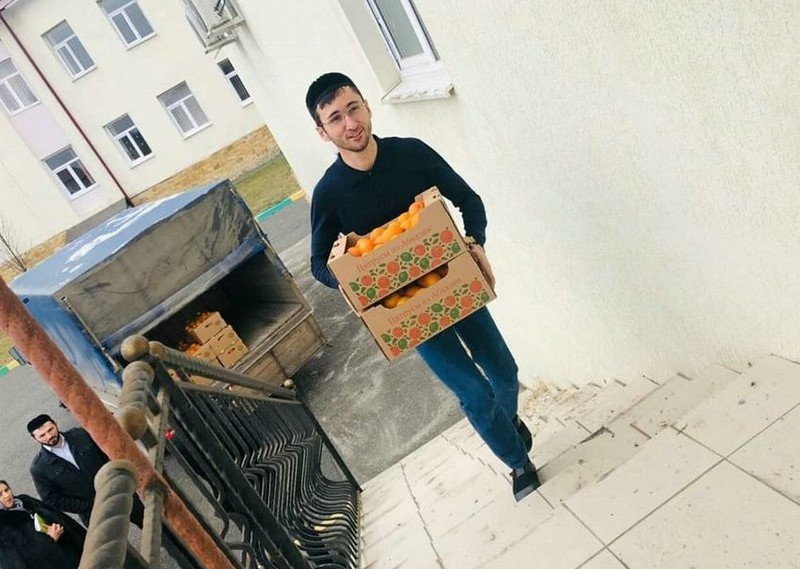 ИНГУШЕТИЯ. Президент Абхазии передал мандарины в подарок ингушским детям