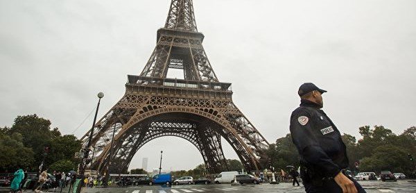 Эйфелеву башню в Париже закроют в субботу из-за акции протеста