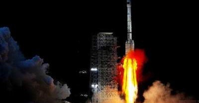 Китайский зонд приблизился к Луне