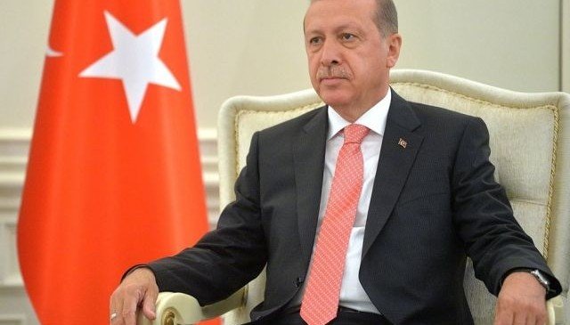 Меркель призвала Эрдогана к сдержанности в Сирии