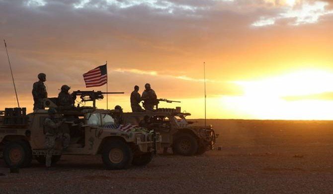 СМИ: США закроют свою военную базу в районе Эт-Танф в Сирии