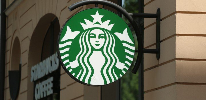 Сотрудникам крупного порноресурса запретили пить кофе из Starbucks