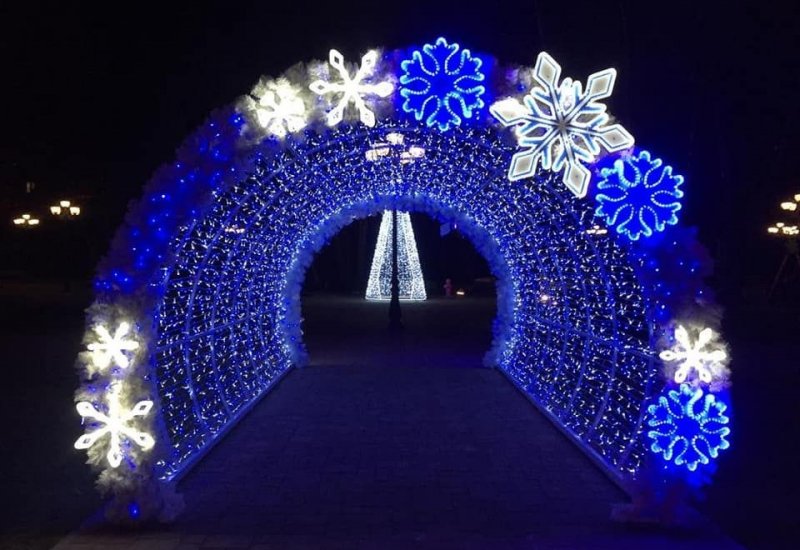 СТАВРОПОЛЬЕ. Полиция ищет нарушителей, испортивших новогоднюю инсталляцию в Кисловодске