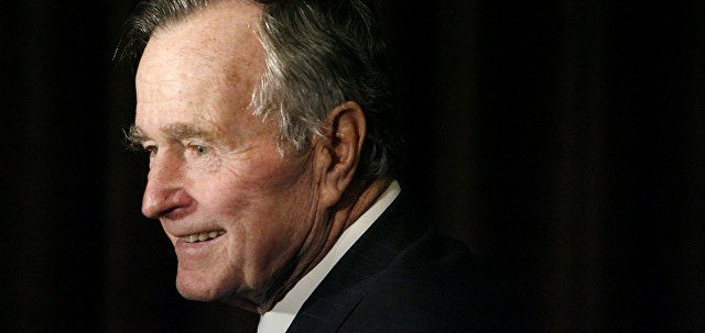 Трамп назвал Буша-старшего великим человеком, вдохновлявшим поколения