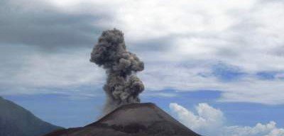 В Индонезии вулкан уменьшился в 4 раза после извержения