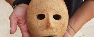В Израиле обнаружили каменную маску возрастом 9000 лет