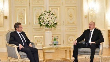 АЗЕРБАЙДЖАН. Ильхам Алиев провел переговоры с экс-президентом Франции Николя Саркози