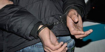 АЗЕРБАЙДЖАН. На границе Азербайджана поймали дилера с кокаином из Санта-Крус-де-ла-Сьерра
