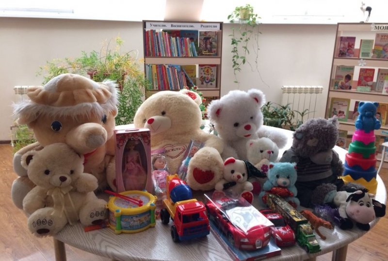 ЧЕЧНЯ. В школах Чечни прошла акция «Подари игрушку детям»