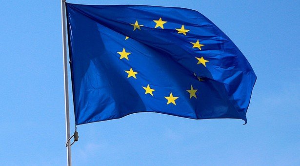 ЕС упростит выдачу краткосрочных виз гражданам более 100 стран