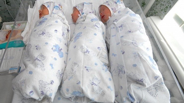 ИНГУШЕТИЯ. 19 младенцев, родившиеся первыми в 2019 году, получат подарки от мэра Назрани