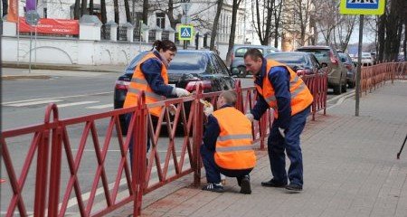 КРЫМ. Феодосийские власти проведут ремонт ограждений вдоль дорог