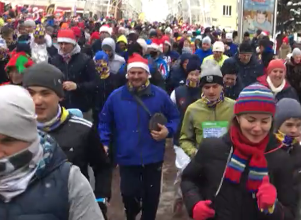 РОСТОВ. Около двух тысяч ростовчан приняли участие в новогоднем забеге