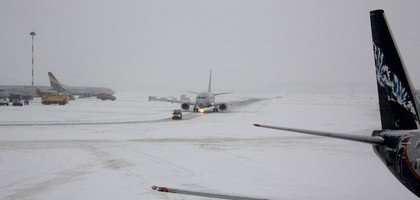 Самолет выкатился за пределы взлетной полосы в Шереметьево