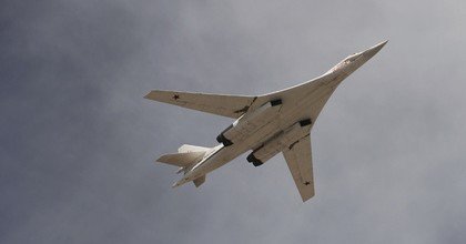 Самолеты США и Канады подняли по тревоге из-за полета российских Ту-160