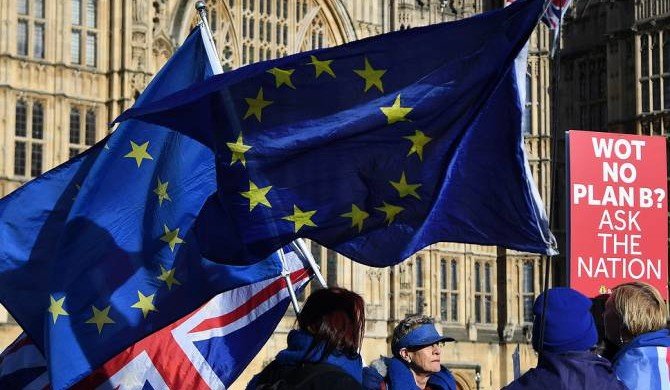 Великобритания введет визовый режим для граждан Евросоюза в случае Brexit без сделки