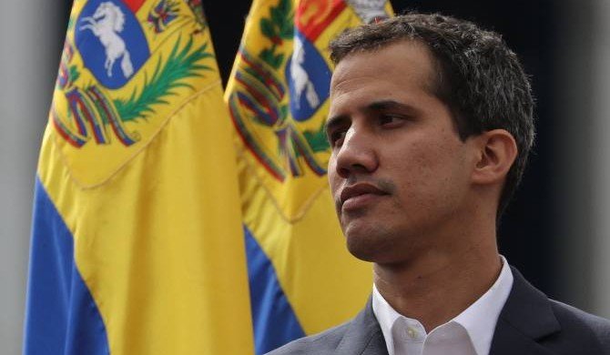 Верховный суд Венесуэлы запретил Хуану Гуайдо покидать страну
