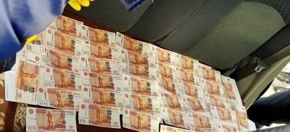ВОЛГОГРАД. Волгоградский предприниматель задержан за взятку в 200 тысяч рублей